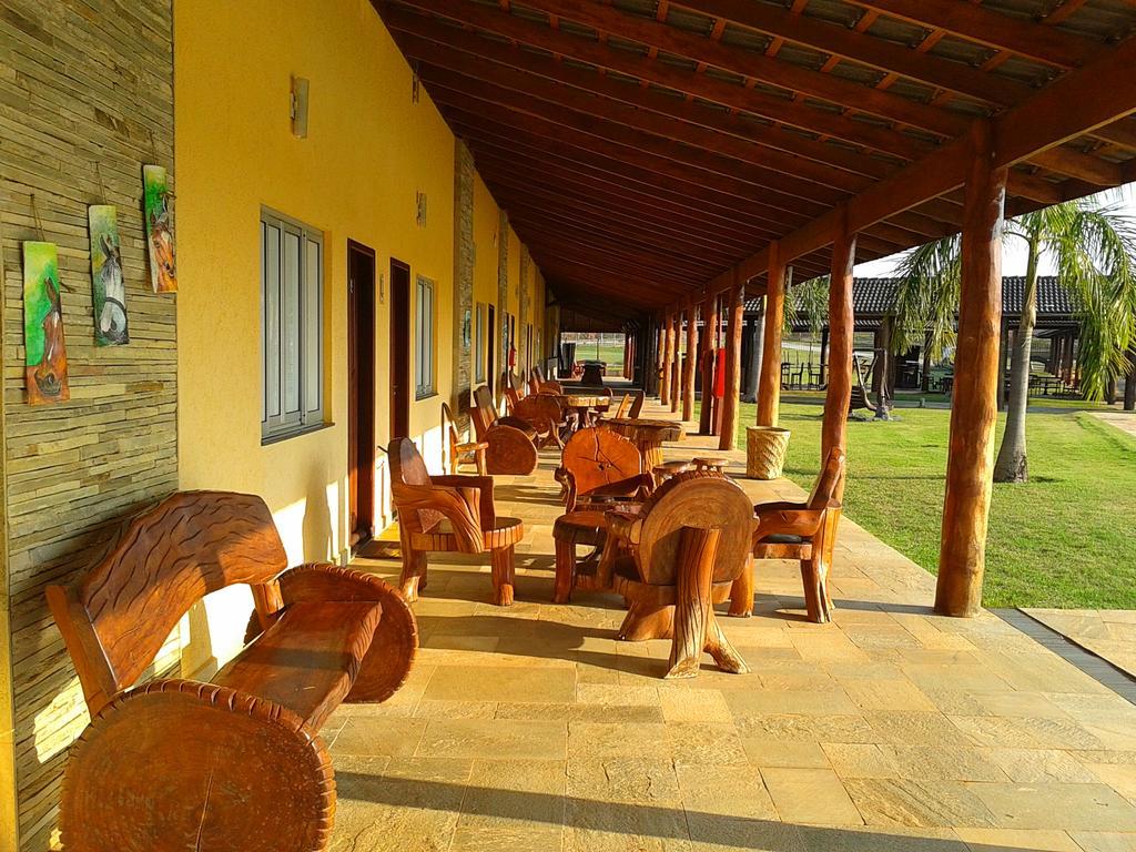 Pousada Haras Santa Rita Poconé Εξωτερικό φωτογραφία